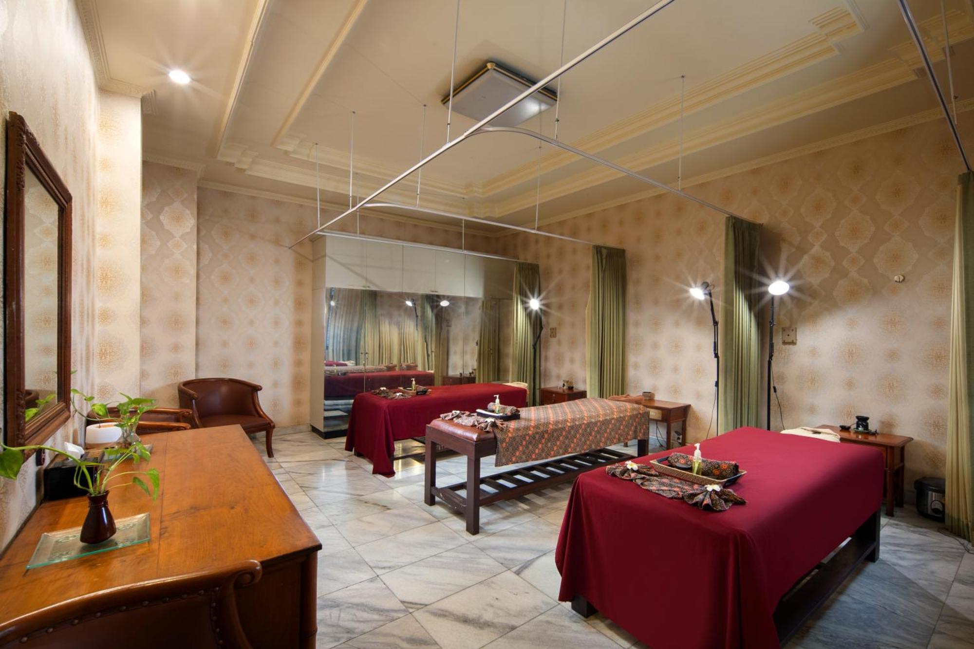 קוטה לומבוק Grand Istana Rama Hotel מראה חיצוני תמונה