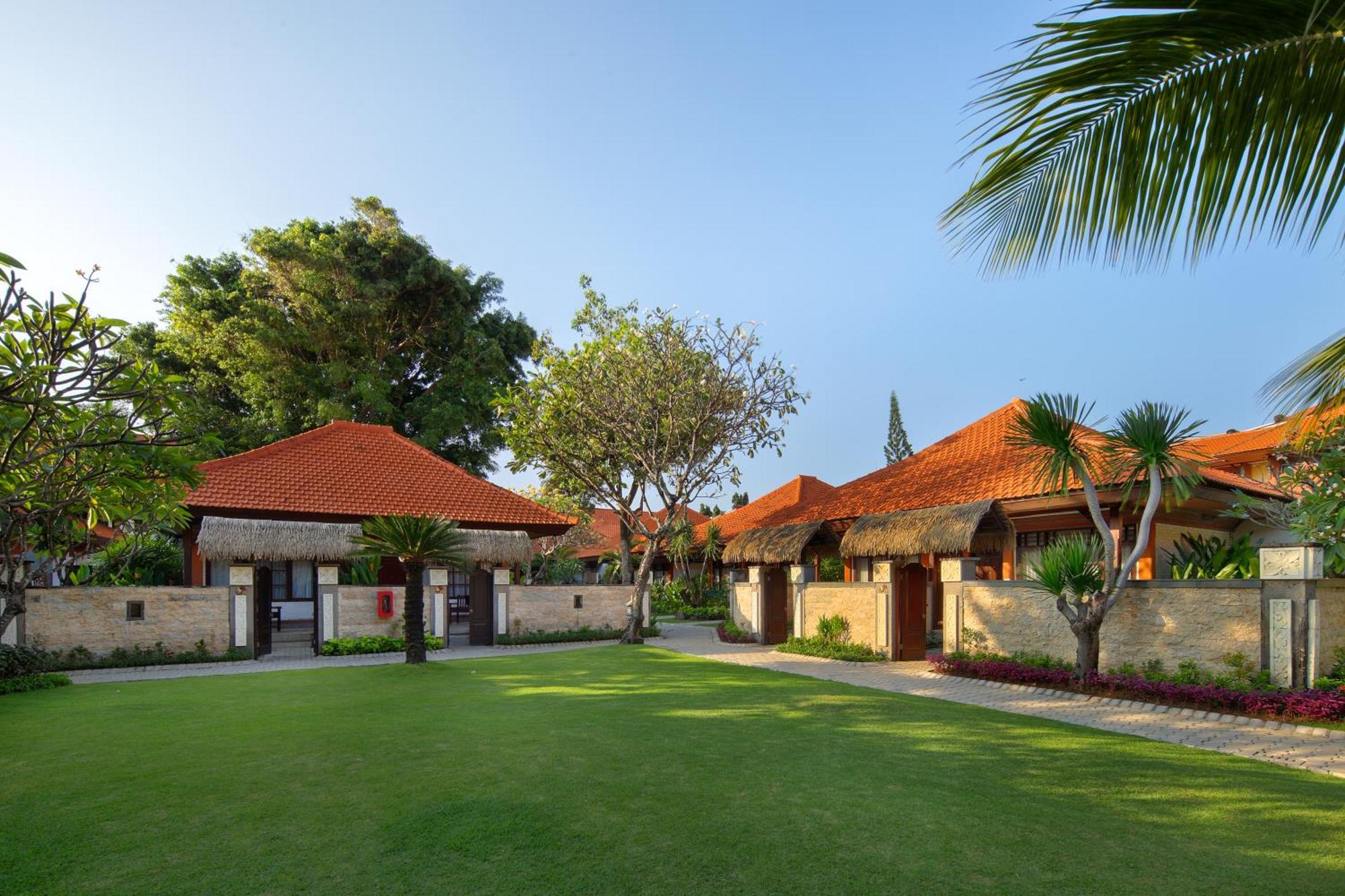 קוטה לומבוק Grand Istana Rama Hotel מראה חיצוני תמונה