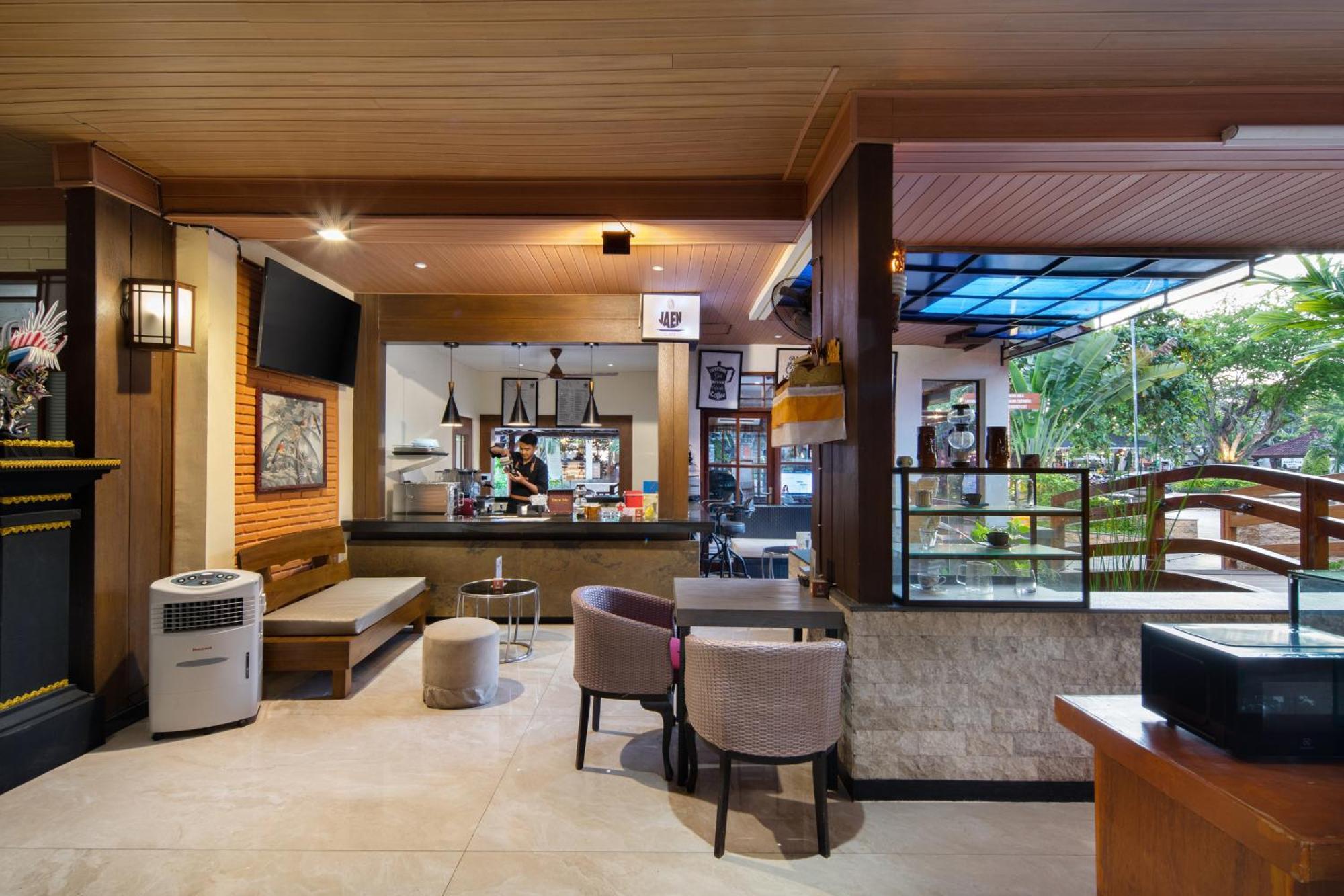 קוטה לומבוק Grand Istana Rama Hotel מראה חיצוני תמונה