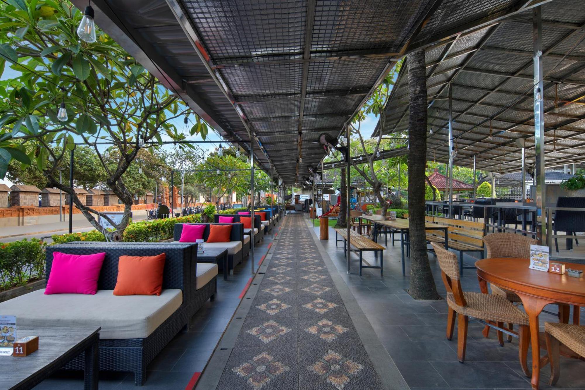 קוטה לומבוק Grand Istana Rama Hotel מראה חיצוני תמונה