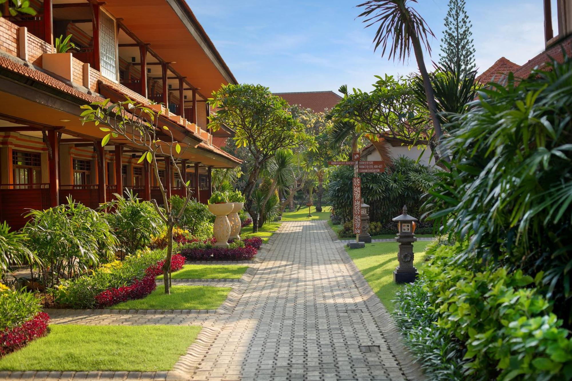 קוטה לומבוק Grand Istana Rama Hotel מראה חיצוני תמונה