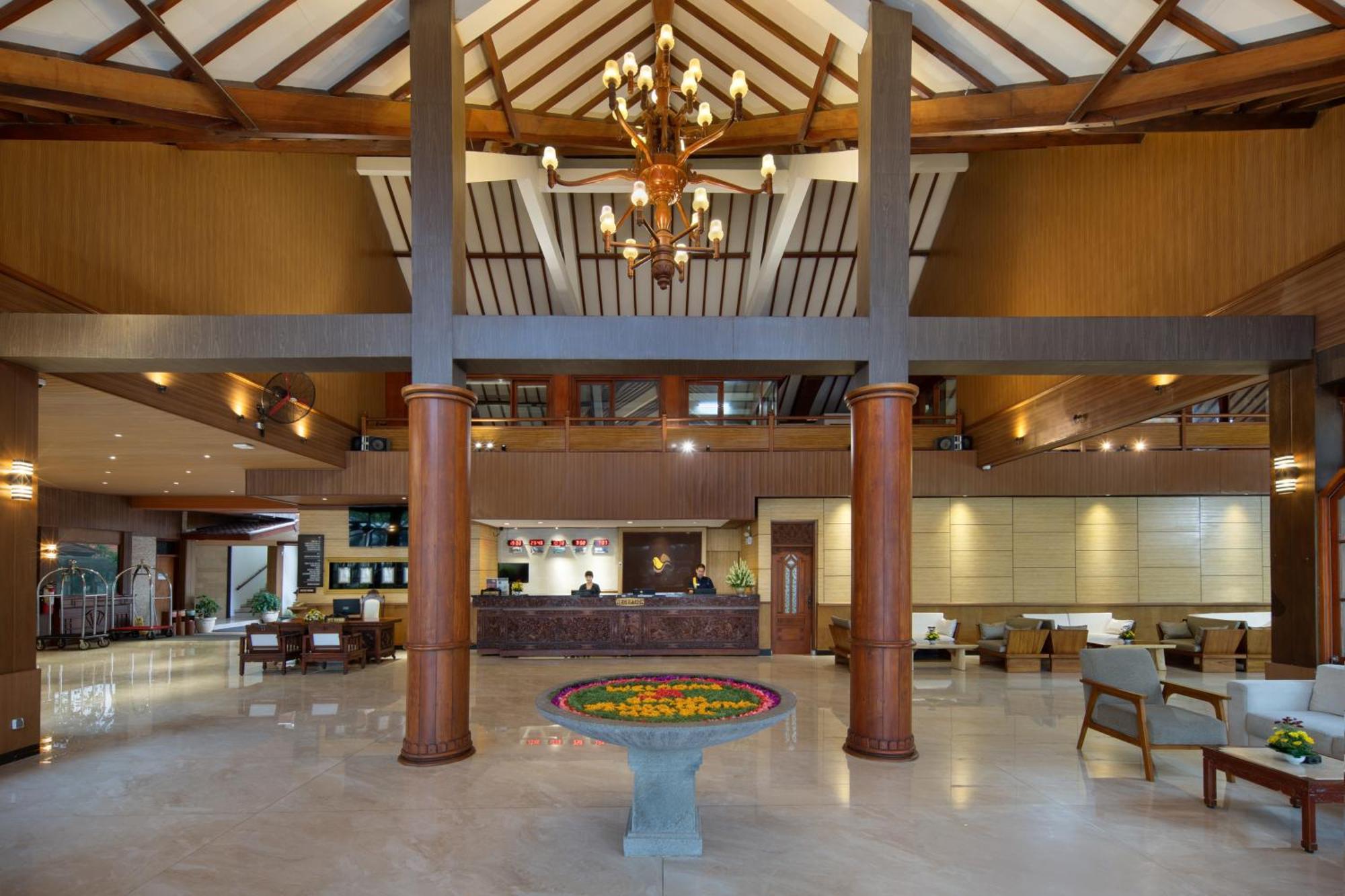 קוטה לומבוק Grand Istana Rama Hotel מראה חיצוני תמונה